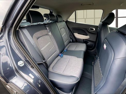 New 2026 Hyundai Venue SEL image 10