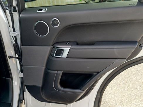 Used 2022 Land Rover Range Rover Sport SE image 28