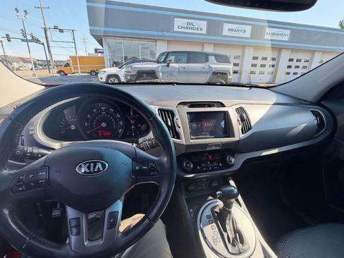 Used 2015 Kia Sportage EX image 9