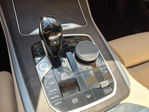 Used 2022 BMW X5 xDrive45e w/ Premium Package image 23