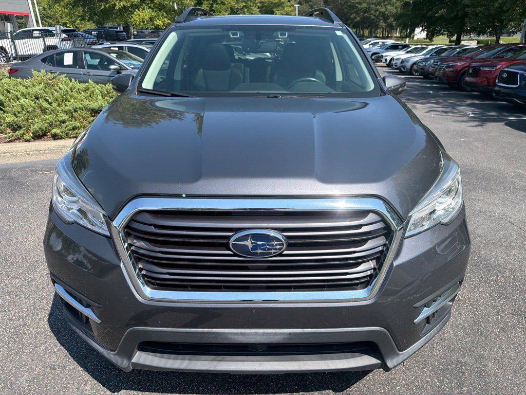 Used 2020 Subaru Ascent Limited w/ Technology Package AWD/4WD image 3