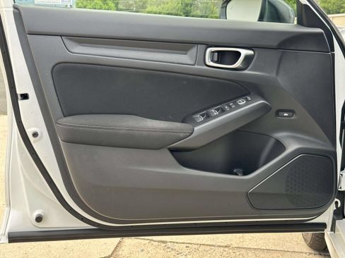 Used 2025 Honda Civic Sport image 15