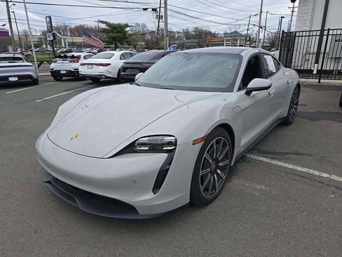 Used 2021 Porsche Taycan image 1