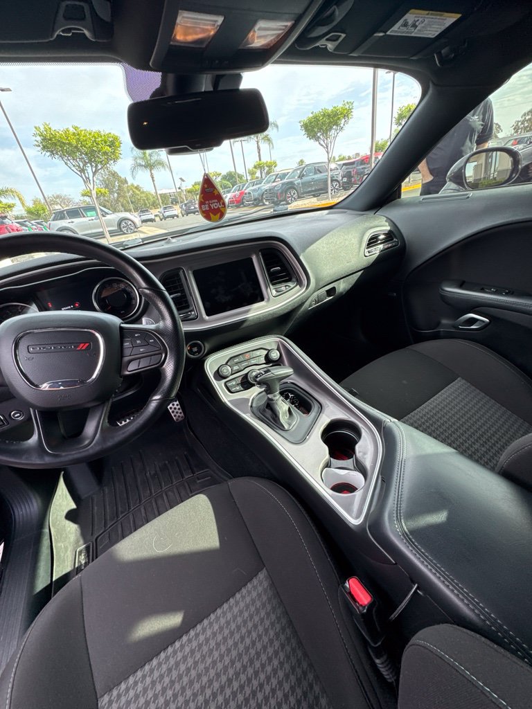 Used 2022 Dodge Challenger R/T Scat Pack RWD image 5