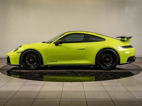 Certified 2025 Porsche 911 Carrera GTS image 2