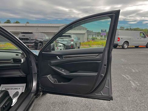 Used 2018 Honda Accord EX-L image 15