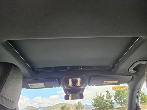 Used 2021 Mercedes-Benz GLE 450 4MATIC image 16