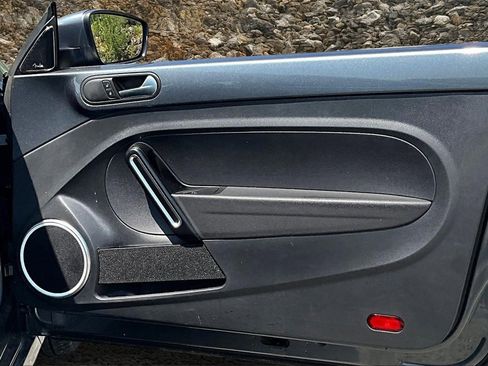 Used 2019 Volkswagen Beetle 2.0T SE image 21