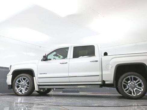 Used 2018 GMC Sierra 1500 Denali w/ Denali Ultimate Package AWD/4WD image 59