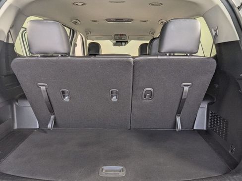 Used 2024 Kia Telluride LX FWD image 24
