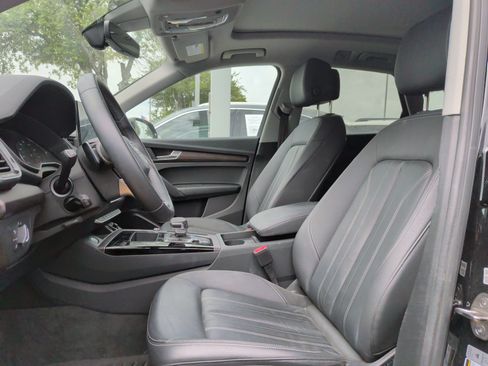 Certified 2023 Audi Q5 Premium w/ Convenience Package AWD/4WD image 16