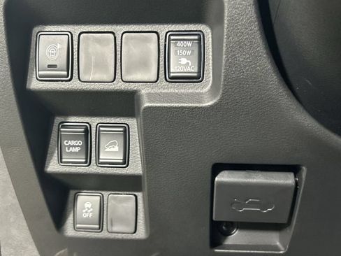 Used 2024 Nissan Frontier SV w/ Hardbody Edition AWD/4WD image 23