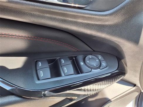 New 2025 Chevrolet Trax RS w/ Driver Confidence Package image 21