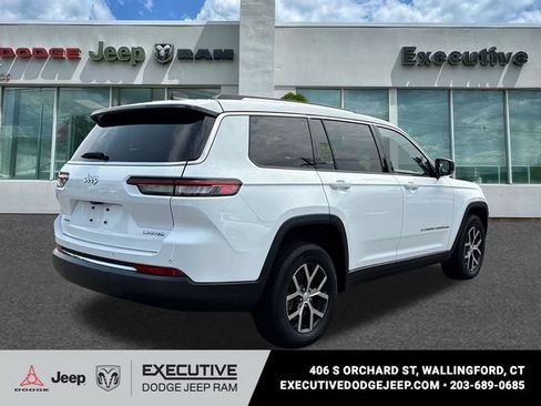 Used 2023 Jeep Grand Cherokee L Limited AWD/4WD image 4