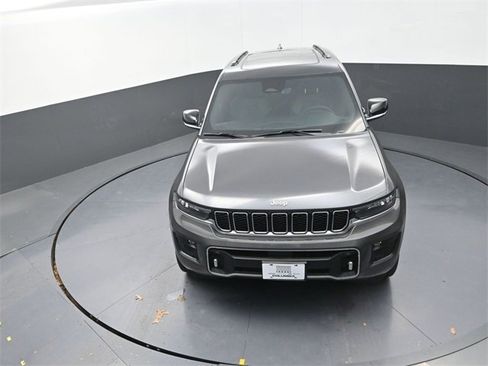 New 2025 Jeep Grand Cherokee Overland w/ Luxury Tech Group IV image 10
