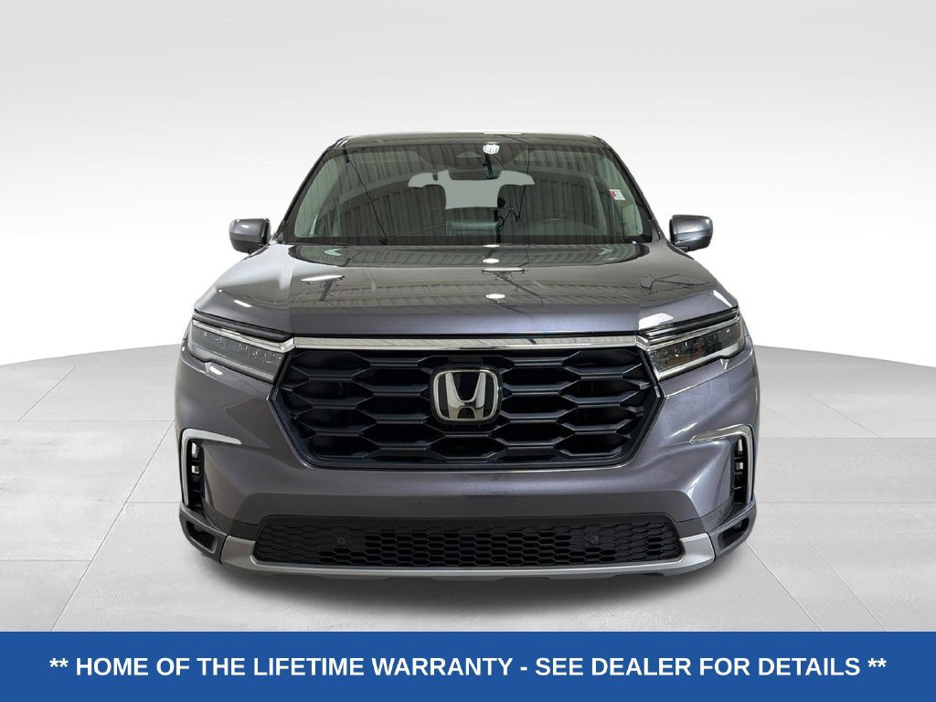 Used 2025 Honda Pilot EX-L image 2