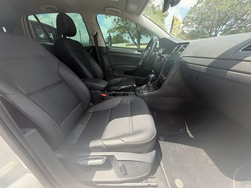 Used 2018 Volkswagen Golf SE FWD image 11