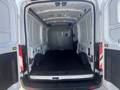 Used 2023 Ford Transit 250 Medium Roof RWD image 18