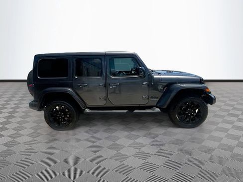 Used 2021 Jeep Wrangler Unlimited Sahara AWD/4WD image 5
