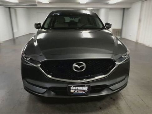 Used 2017 MAZDA CX-5 Touring w/ Preferred Equipment Package image 3