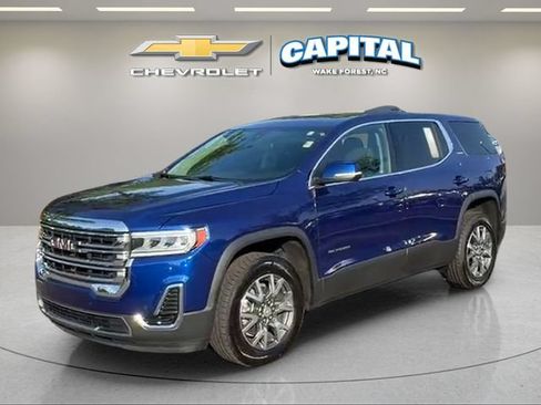 Used 2023 GMC Acadia SLE w/ Driver Convenience Package FWD image 1