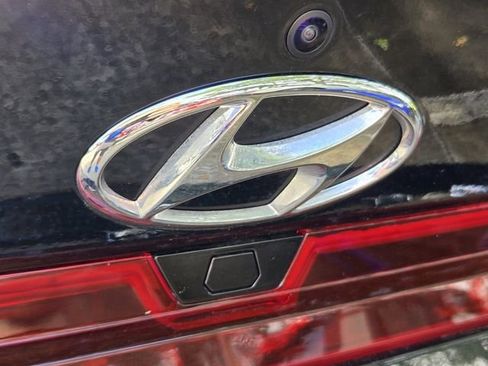 Used 2023 Hyundai Elantra SEL image 10