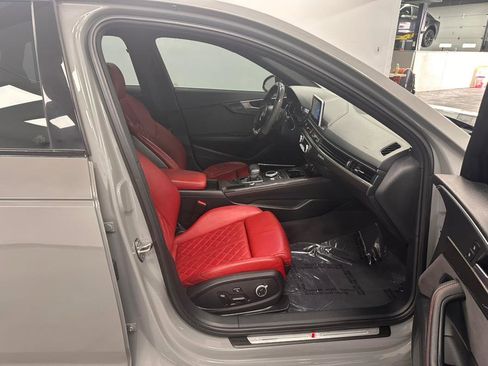 Used 2019 Audi S4 Prestige w/ Prestige Package image 23