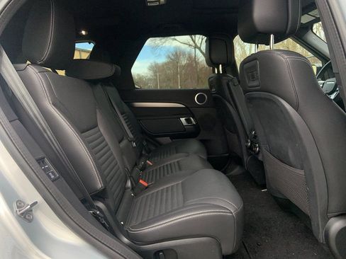 Used 2023 Land Rover Discovery S R-Dynamic image 20