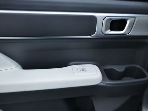 Used 2024 Hyundai Santa Fe SE image 23