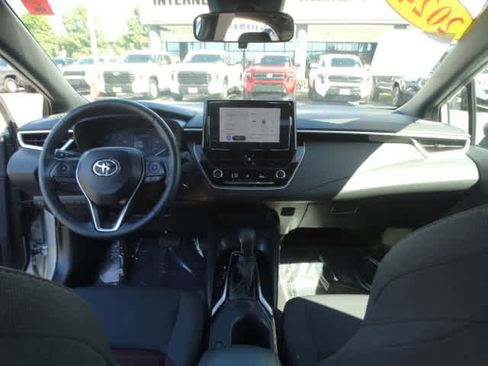 Used 2024 Toyota Corolla SE image 23