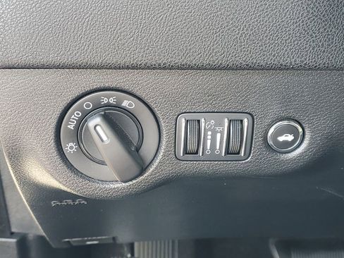 Certified 2023 Dodge Charger SXT RWD image 20