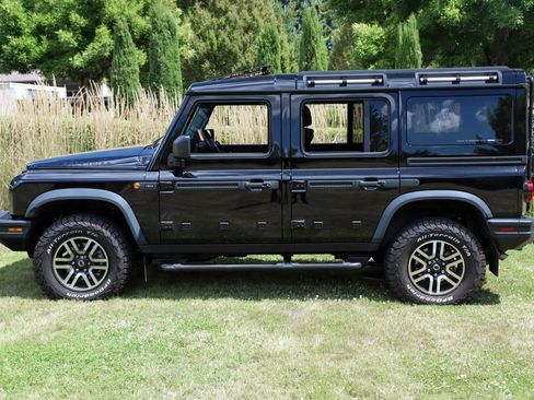 Used 2025 INEOS Grenadier AWD/4WD image 9