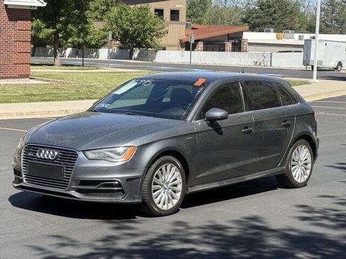 Used 2016 Audi A3 e-tron Premium Plus w/ Premium Plus Package FWD image 8
