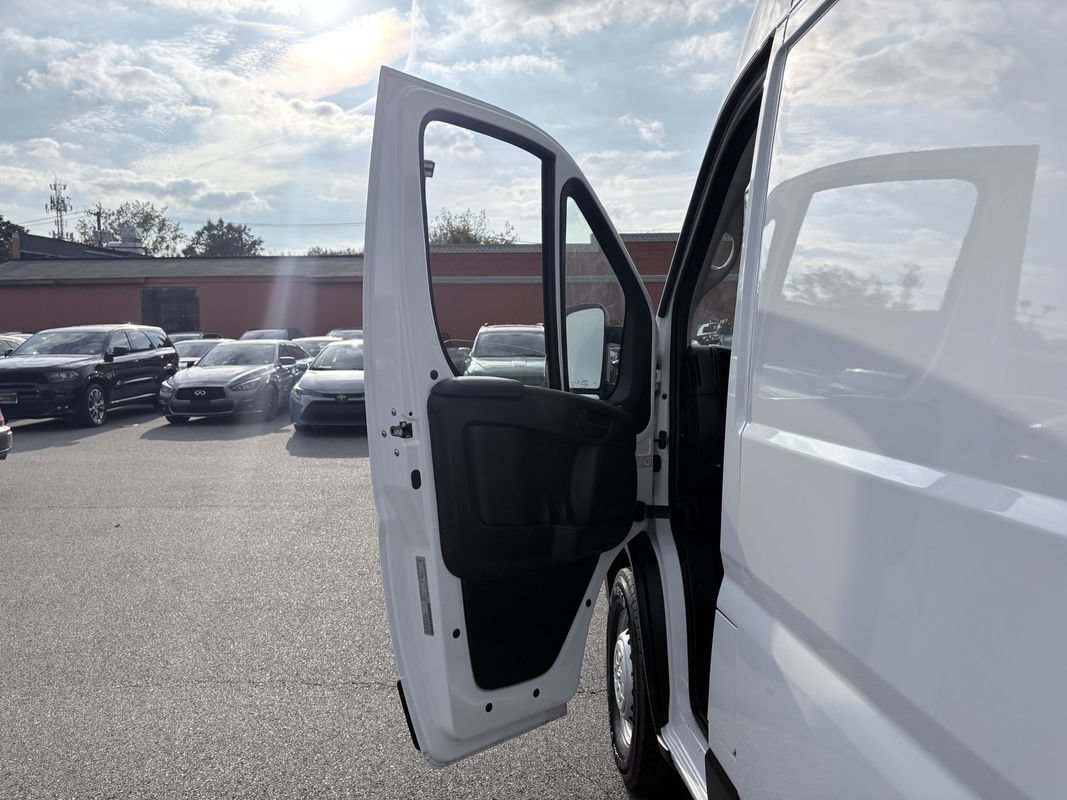Used 2026 RAM ProMaster 2500 w/ Convenience Group FWD image 36