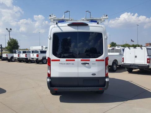 Used 2018 Ford Transit 150 XLT image 8