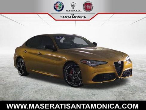 Certified 2023 Alfa Romeo Giulia Veloce RWD image 1