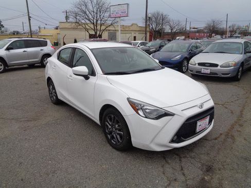 Used 2019 Toyota Yaris Sedan image 10