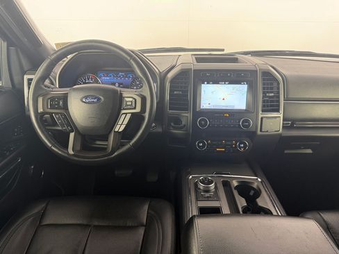 Used 2019 Ford Expedition XLT w/ Equipment Group 202A RWD image 31