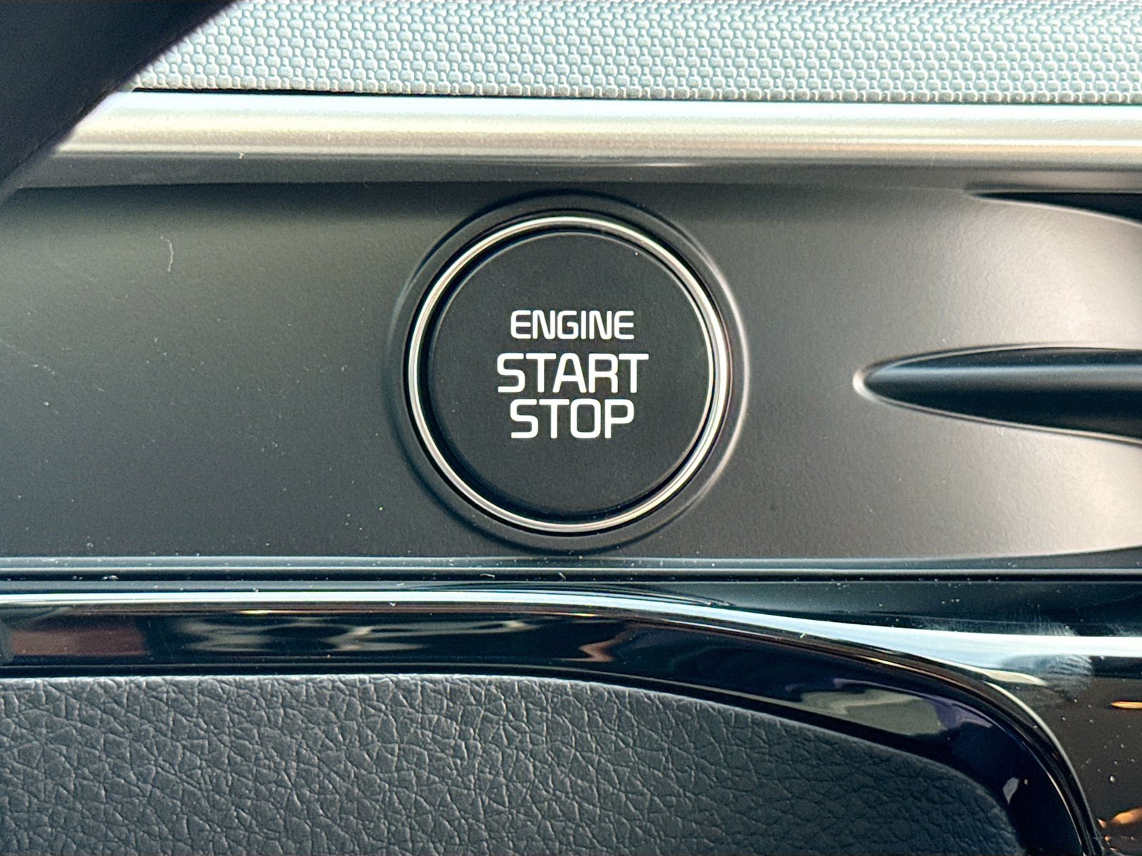 New 2026 Kia K5 LXS FWD image 8