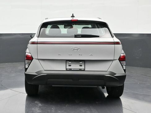Used 2026 Hyundai Kona SE FWD image 4