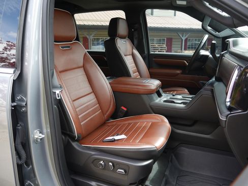 Used 2025 GMC Sierra 2500 Denali Ultimate w/ Max Trailering Package AWD/4WD image 31