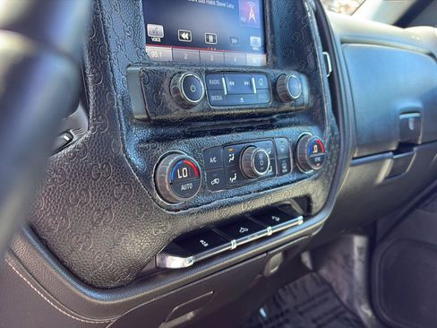 Used 2015 GMC Sierra 2500 SLE w/ SLE Preferred Package AWD/4WD image 16