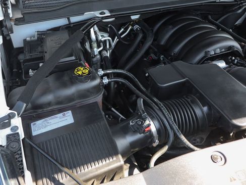 Used 2019 GMC Yukon XL Denali w/ Open Road Package AWD/4WD image 12