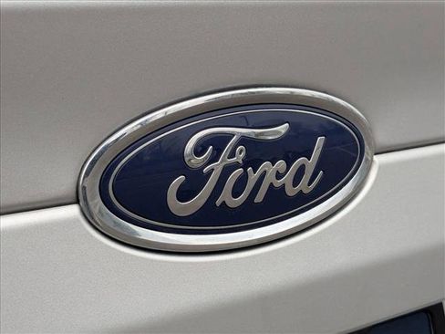 Used 2019 Ford Fusion SE image 10