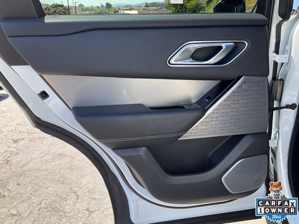 Used 2018 Land Rover Range Rover Velar R-Dynamic SE AWD/4WD image 48