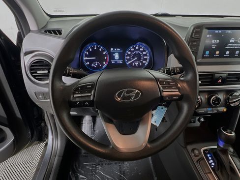 Used 2021 Hyundai Kona SE image 17