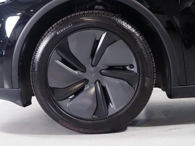 Used 2026 Tesla Model Y Long Range RWD image 53
