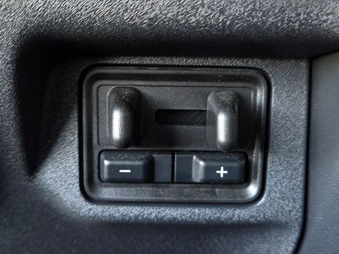 Used 2025 Ford Expedition Max Platinum AWD/4WD image 37