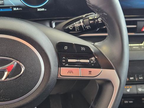 Used 2023 Hyundai Elantra SEL w/ Convenience Package image 15