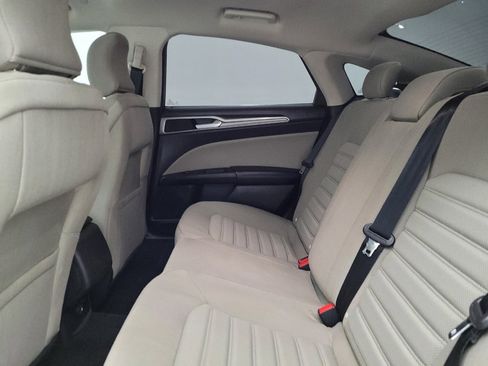 Used 2018 Ford Fusion S image 18